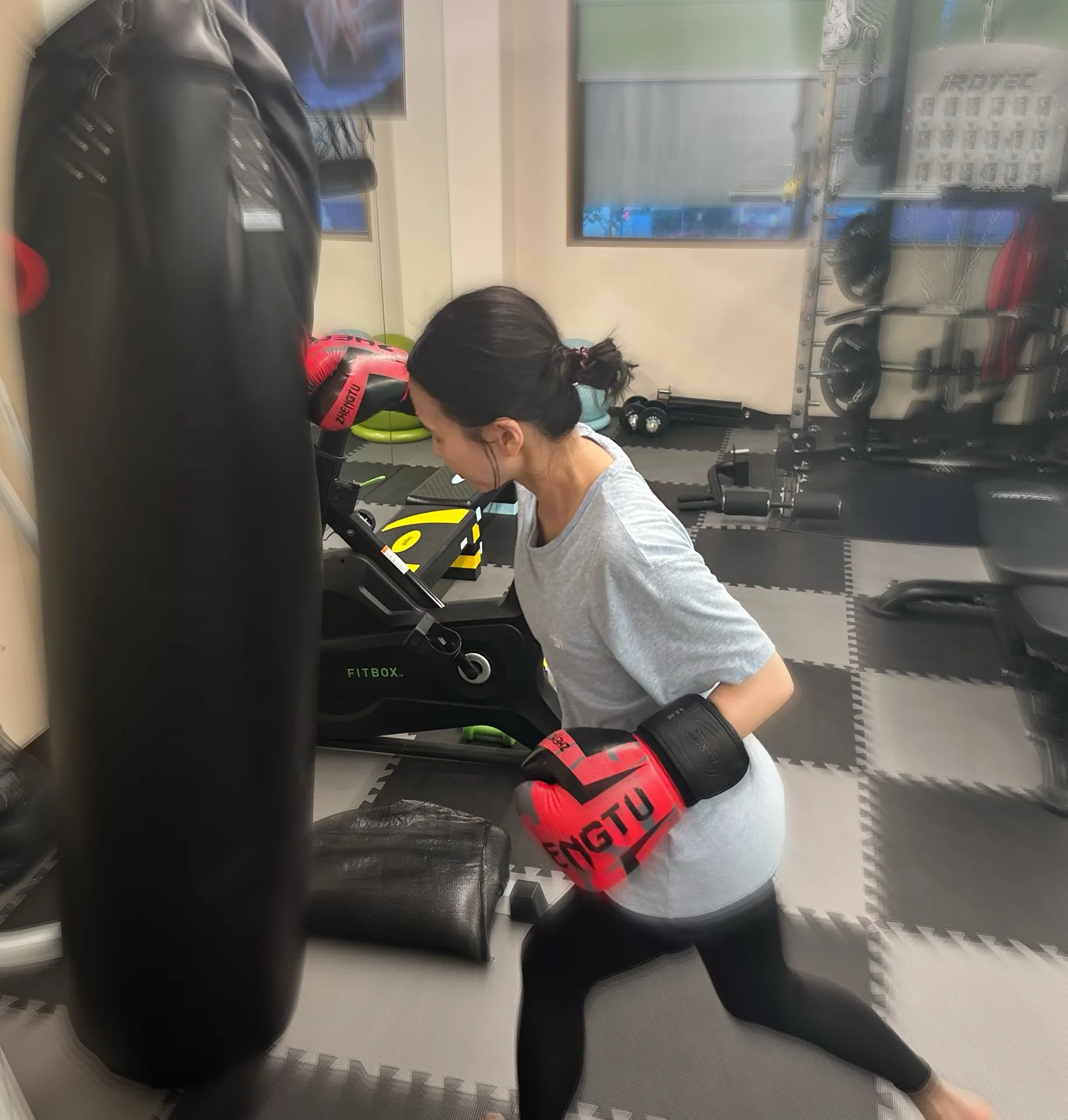 るなるな 様 20代 女性